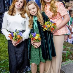 Las princesas Alexia, Ariane y Amalia en el cumpleaños del Rey Guillermo de Holanda