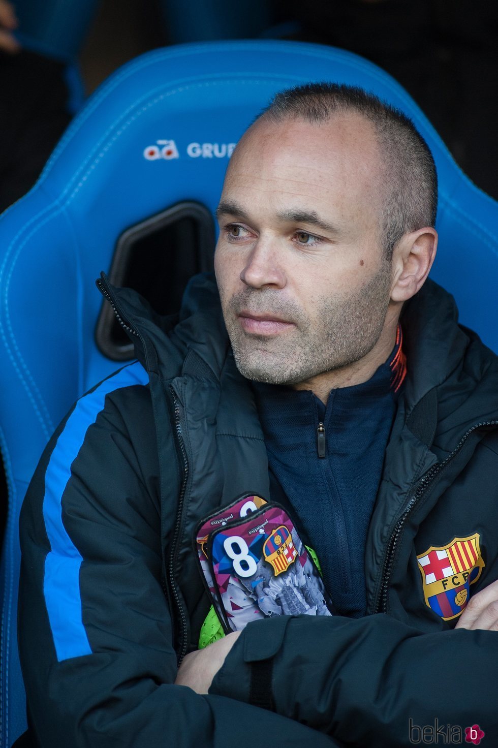 Andrés Iniesta en el banquillo con el FC Barcelona