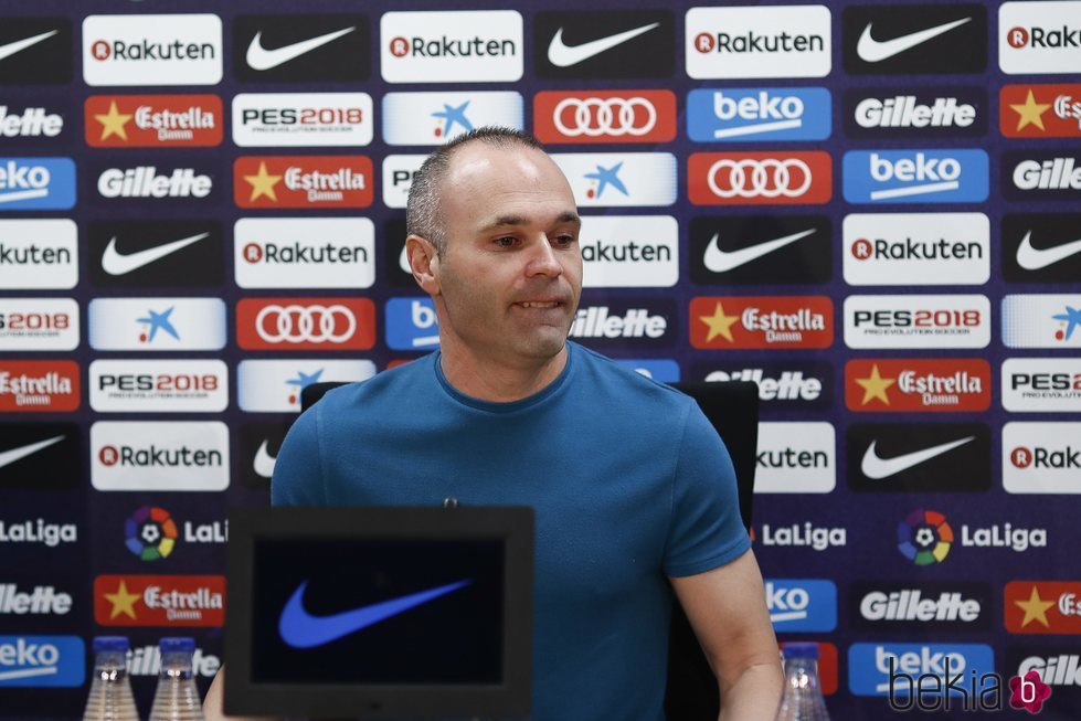 Andrés Iniesta en la rueda de prensa de despedida del FC Barcelona