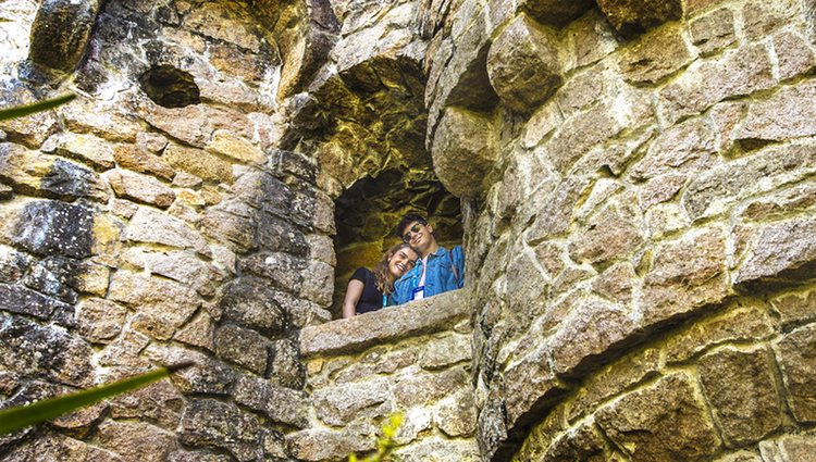 Alfed y Amaia visitando uno de los castillos de Sintra