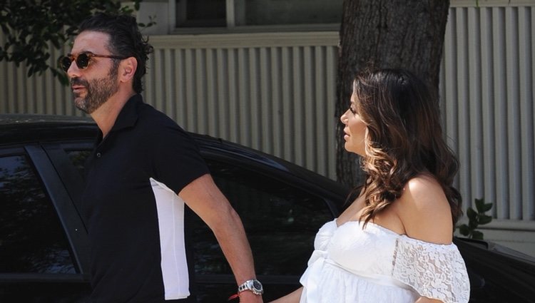 Eva Longoria celebra la baby shower de su hijo junto a José Antonio Bastón