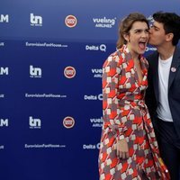 Amaia y Alfred, muy sonrientes durante la Blue Carpet antes de Eurovisión 2018