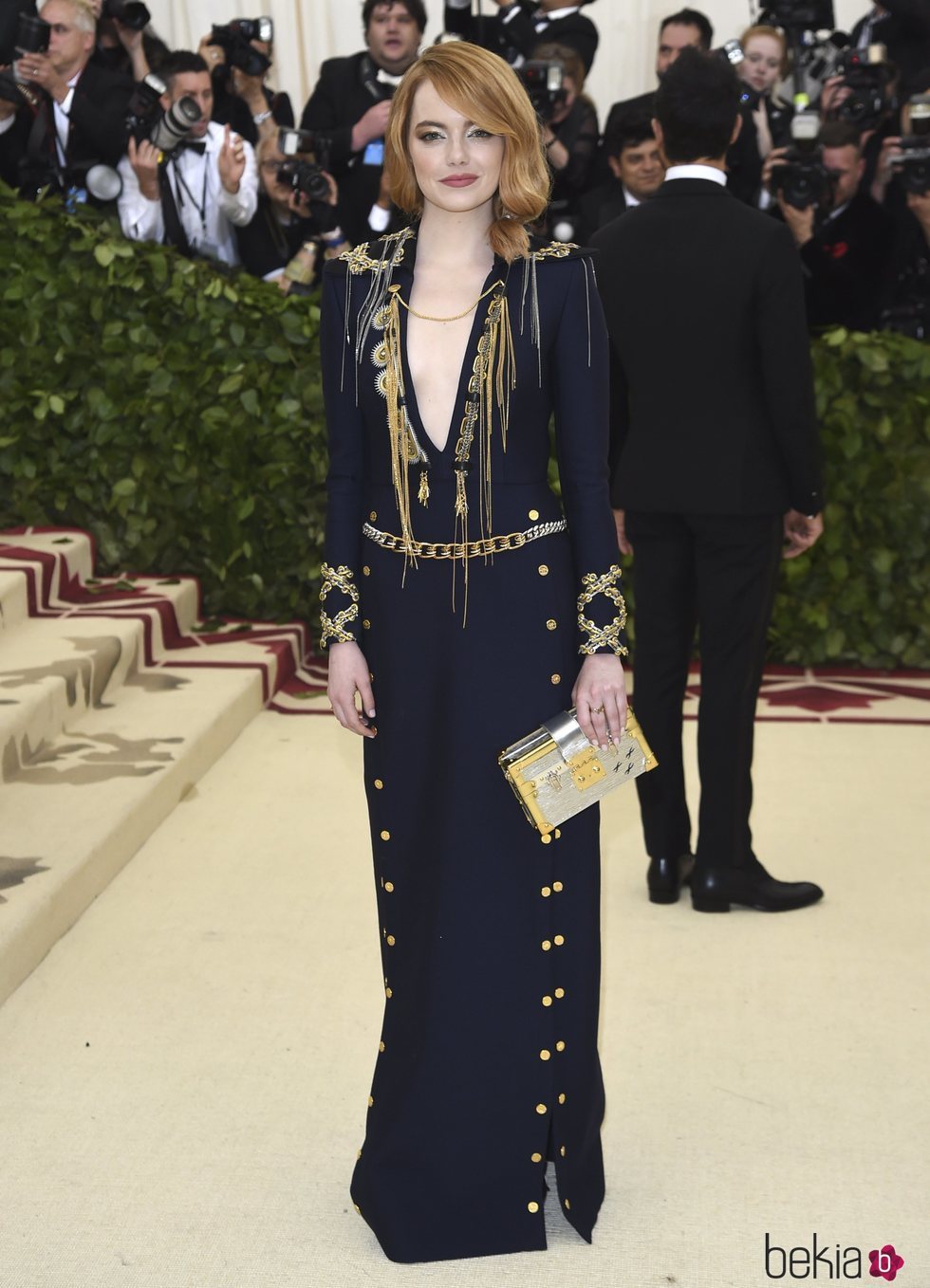 Emma Stone en la alfombra roja de la Gala MET 2018