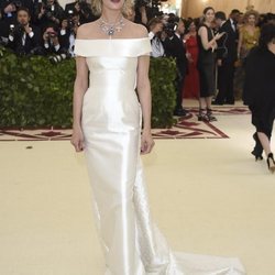 Uma Thurman en la alfombra roja de la Gala MET 2018