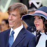 Luis y Alejandra de Luxemburgo en la procesión de la Octava Católica