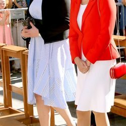 Alejandra y Estefanía de Luxemburgo en la procesión de la Octava Católica