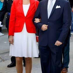 Guillermo y Estefanía de Luxemburgo en la procesión de la Octava Católica