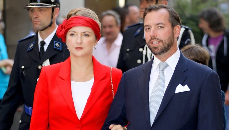 Guillermo y Estefanía de Luxemburgo en la procesión de la Octava Católica