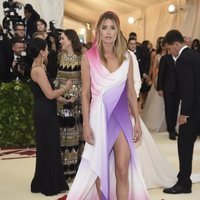 Doutzen Kroes en la alfombra roja de la Gala MET 2018