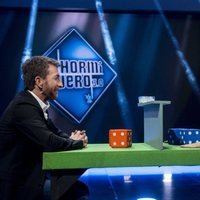 Pablo Motos y David Bisbal jugando en 'El Hormiguero'