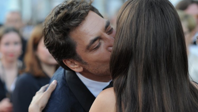 Javier Bardem besando a Penélope Cruz en el Festival de Cannes de 2018