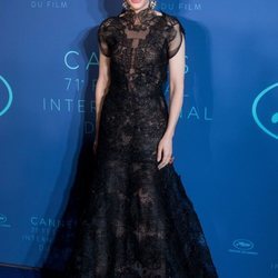 Cate Blanchett en el photocall de la cena inaugural del Festival de Cannes de 2018