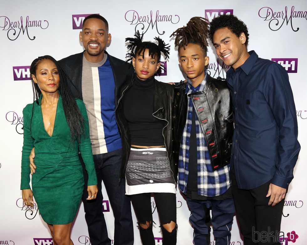 Jada Pinkett, Will Smith y sus hijos Willow, Jaden y Trey en los EMA 2016