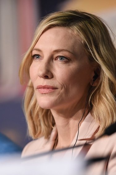 Cate Blanchett durante la rueda de prensa del jurado en el Festival de Cannes de 2018