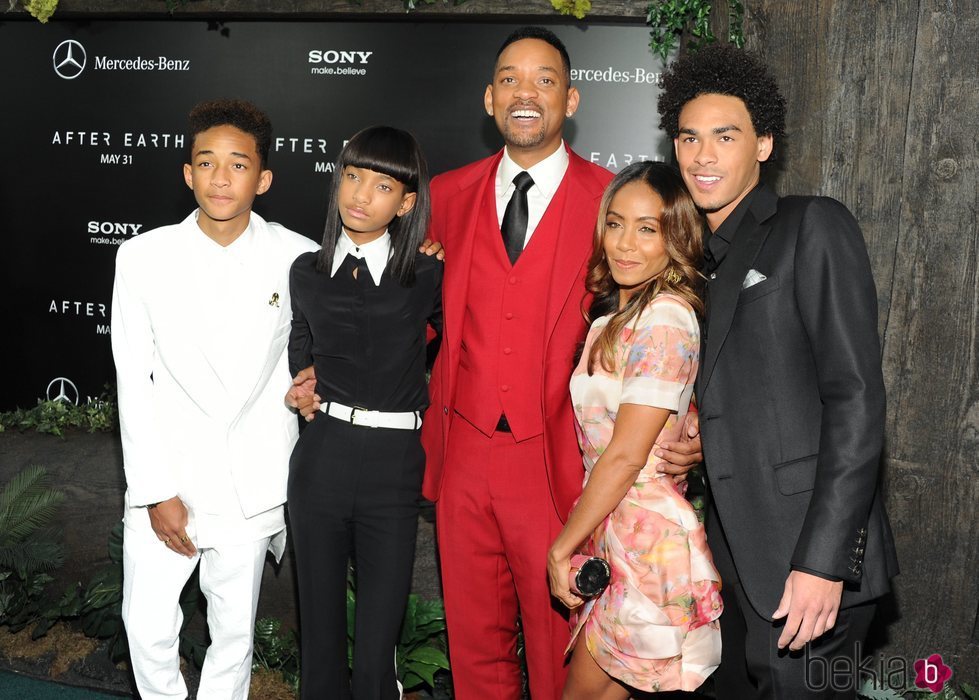 Will Smith y su esposa, Jada Pinkett Smith, junto a sus hijos