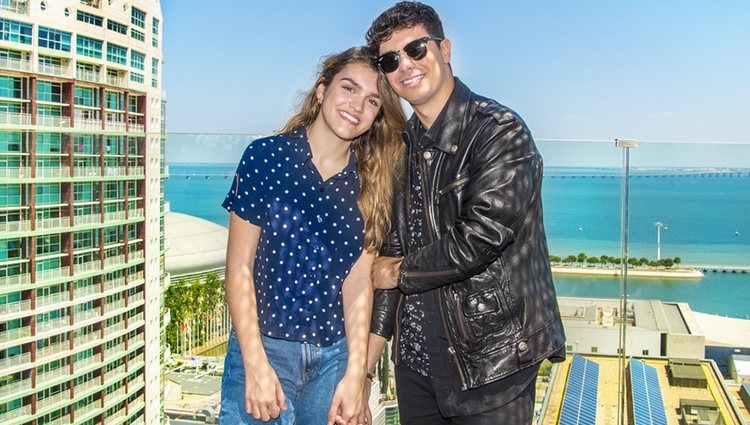 Alfred y Amaia durante su jornada de atención a la prensa en Lisboa antes de Eurovisión 2018