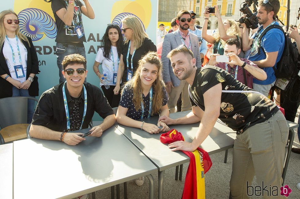 Alfred y Amaia en un encuentro con sus fans en Lisboa antes de Eurovisión 2018