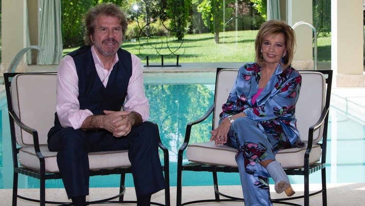 María Teresa Campos y Bigote Arrocet en la presentación de su disco 'Una bonita historia'