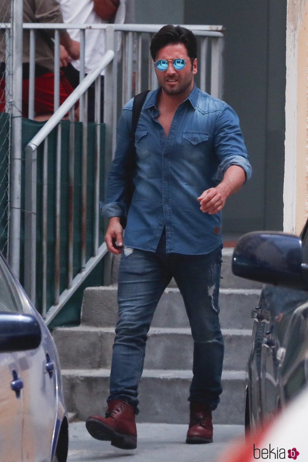 David Bustamante saliendo de un ensayo de baile con Yana Olina