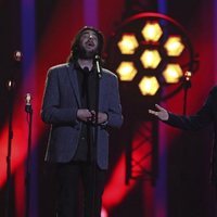 Salvador Sobral y Caetano Veloso actuando en la final de Eurovisión 2018