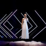 La representante de Reino Unido Surie en su actuación en Eurovisión 2018