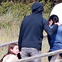 Cristiano Ronaldo abraza a Georgina Rodríguez en su escapada a Ibiza