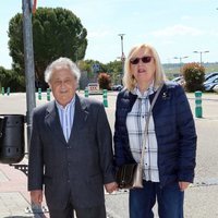 Pepe Carabias en el funeral de Antonio Mercero