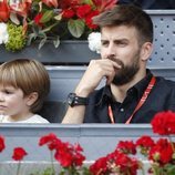 Gerard Piqué con su hijo Sasha en el Open de Madrid 2018