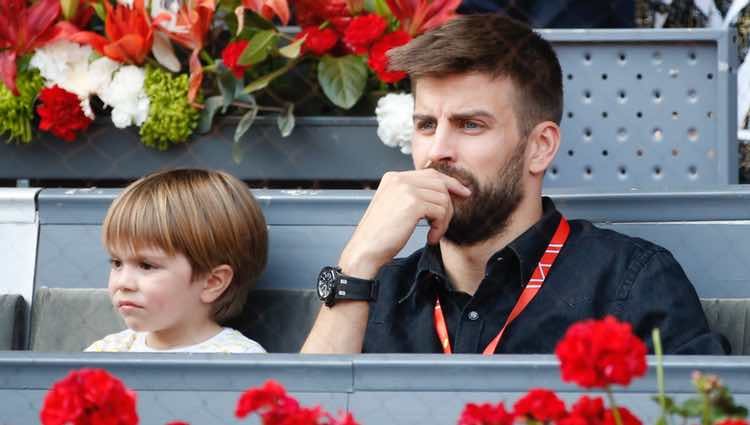 Gerard Piqué con su hijo Sasha en el Open de Madrid 2018