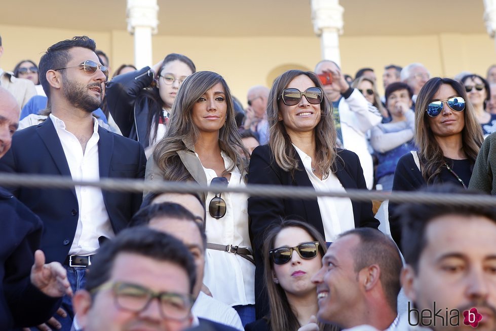 Elena, Sonia y Marta González con Antonio Velázquez en el homenaje a Dámaso González