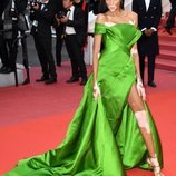 Winnie Harlow en la alfombra roja de la película 'BlacKkKlansman' en el Festival de Cannes de 2018