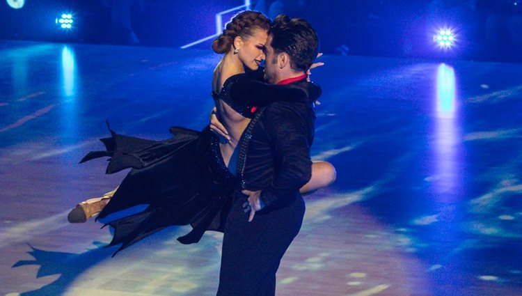 David Bustamante con Yana Olina en el escenario de 'Bailando con las estrellas'