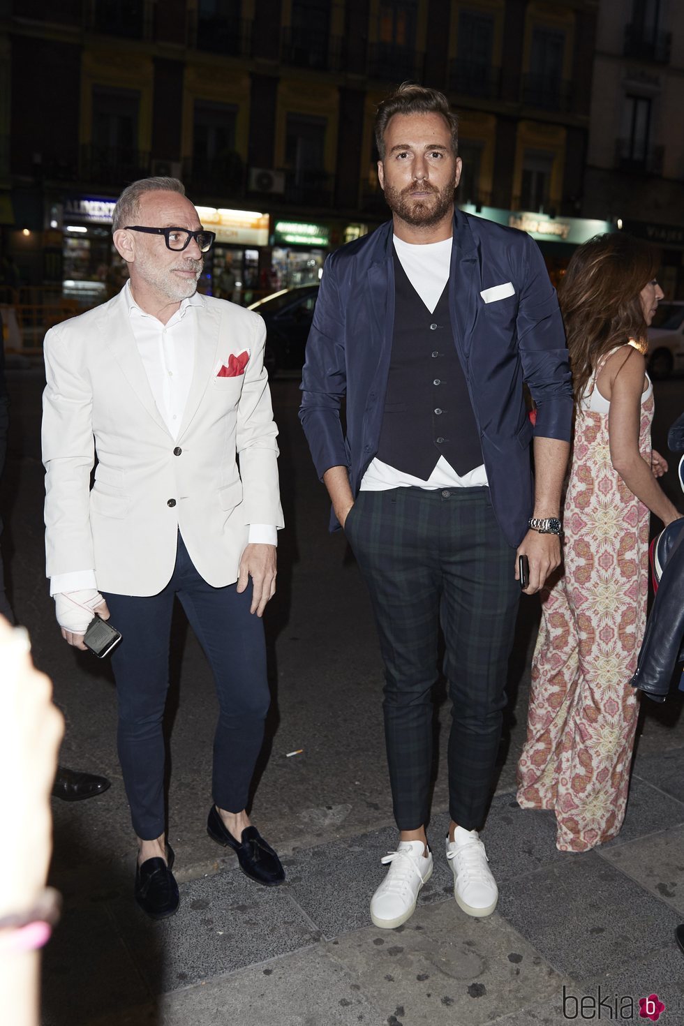 Joaquín Torres y Raúl Prieto llegando a la fiesta de Belén Esteban tras ganar su batalla judicial a Toño Sanchís