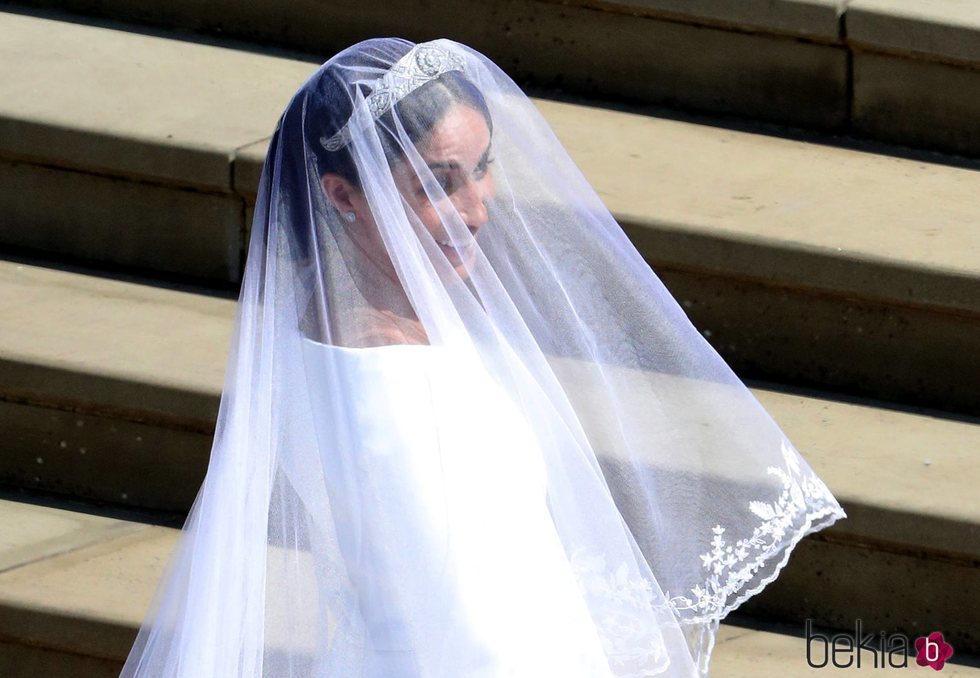 Meghan Markle, espectacular con el velo antes del comienzo de su boda