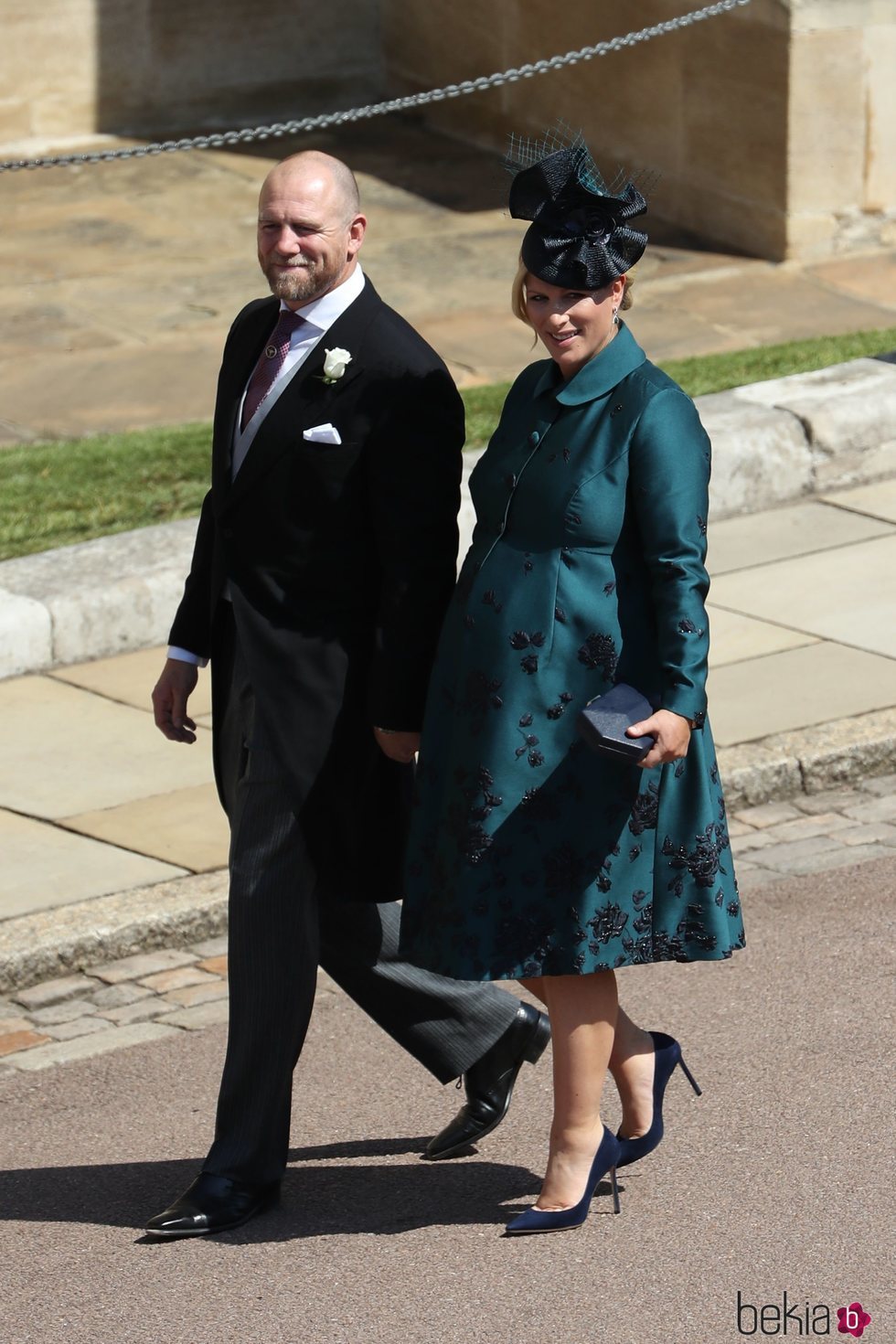 Zara Phillips y su marido Mike Tindall llegando a la boda del Príncipe Harry y Meghan Markle