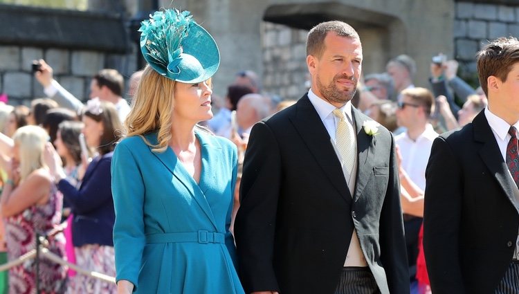 Peter Phillips y su mujer Autumn Phillips en la boda del Príncipe Harry y Meghan Markle