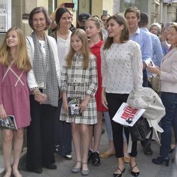 La Princesa Leonor, la Reina Sofía, la Infanta Sofía, la Reina Letizia, Victoria de Marichalar, Irene Urdangarin, Paloma Rocasolano y Cristina de Borbón-Do