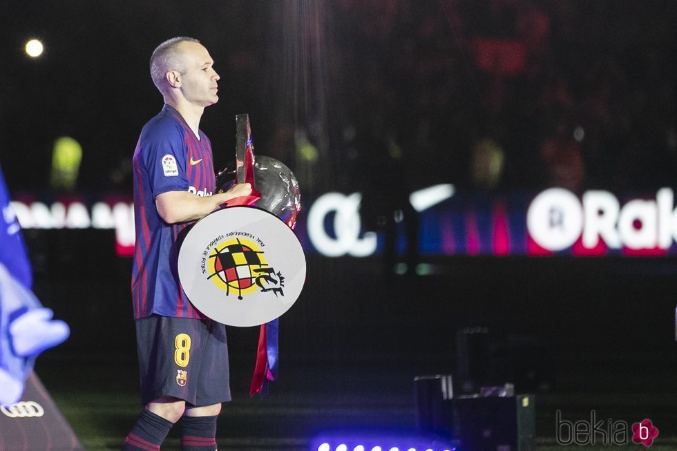 Andrés Iniesta durante su despedida del F.C. Barcelona en el Nou Camp