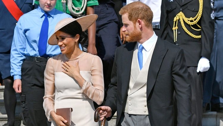 El Príncipe Harry y Meghan Markle en su primer acto tras su boda