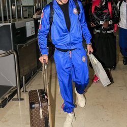 El hermano de Karim Benzema en el aeropuerto Adolfo Suárez