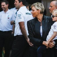 Charlene de Mónaco con el pequeño Jacques en los entrenamientos del Gran Premio de Mónaco