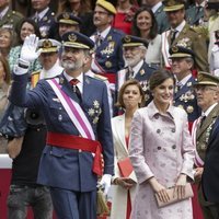 El Rey Felipe VI y la Reina Letizia presiden el desfile de las Fuerzas Armadas en Logroño