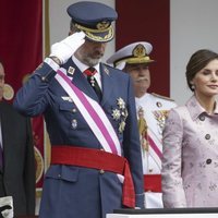 Los Reyes de España presiden el desfile de las Fuerzas Armadas en Logroño