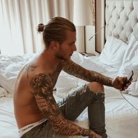 Loris Karius presume de tatuajes