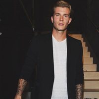 Loris Karius, elegante con una americana