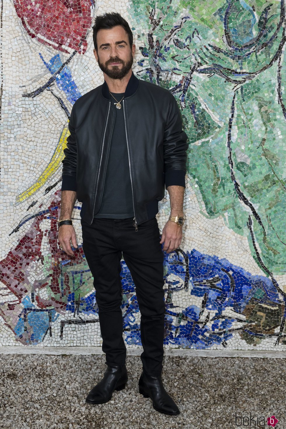 Justin Theroux en Louis Vuitton Cruise 2019