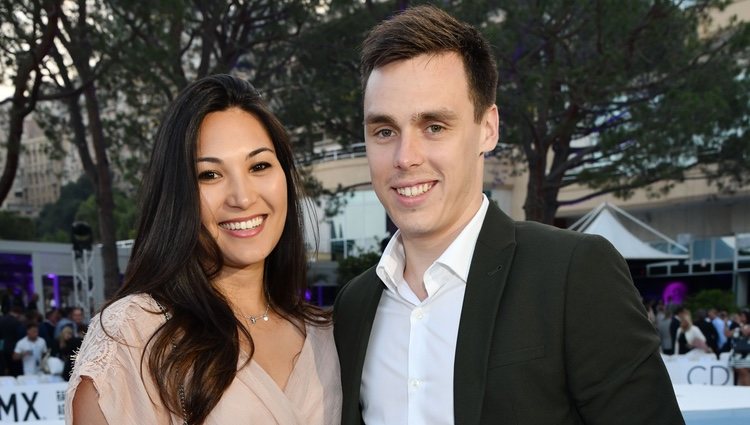 Louis Ducruet y Marie Chevallier durante un desfile benéfico