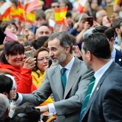 El Rey Felipe, muy feliz tras saludar a la ciudadanía en Reinosa