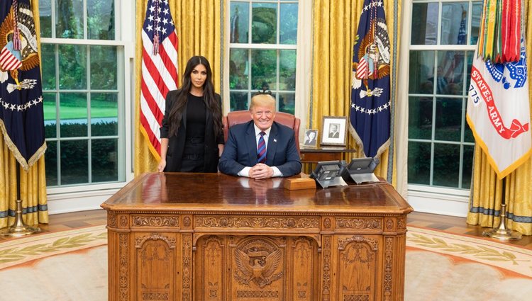 Kim Kardashian reunida con Donald Trump en la Casa Blanca