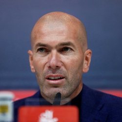 Zidane en rueda de prensa despidiéndose del Real Madrid